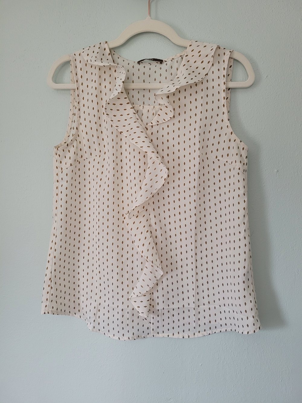 Sleeveless Ruffle V-Neck Camisole in Cream with Brown Dot Print - Gaharu - Small